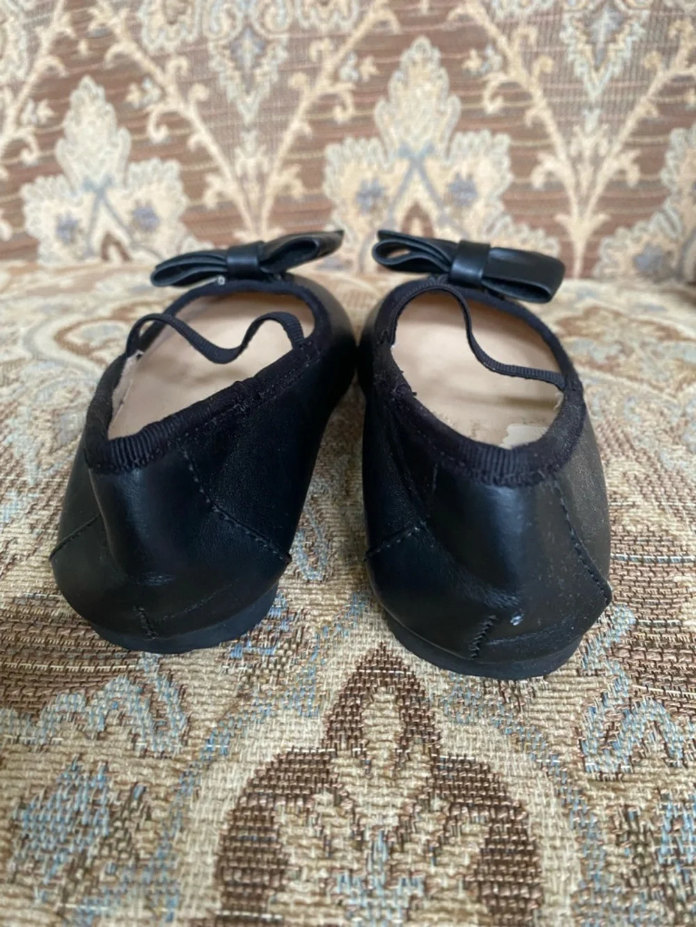Cat & Jack Girls Black Mary Jane Flats w/ Bow Straps, Round Toe, Size 8 Preowned